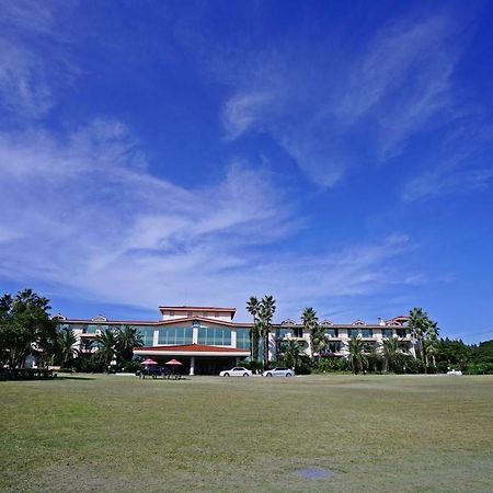 Lake Hills Jeju Resort Seogwipo Ngoại thất bức ảnh