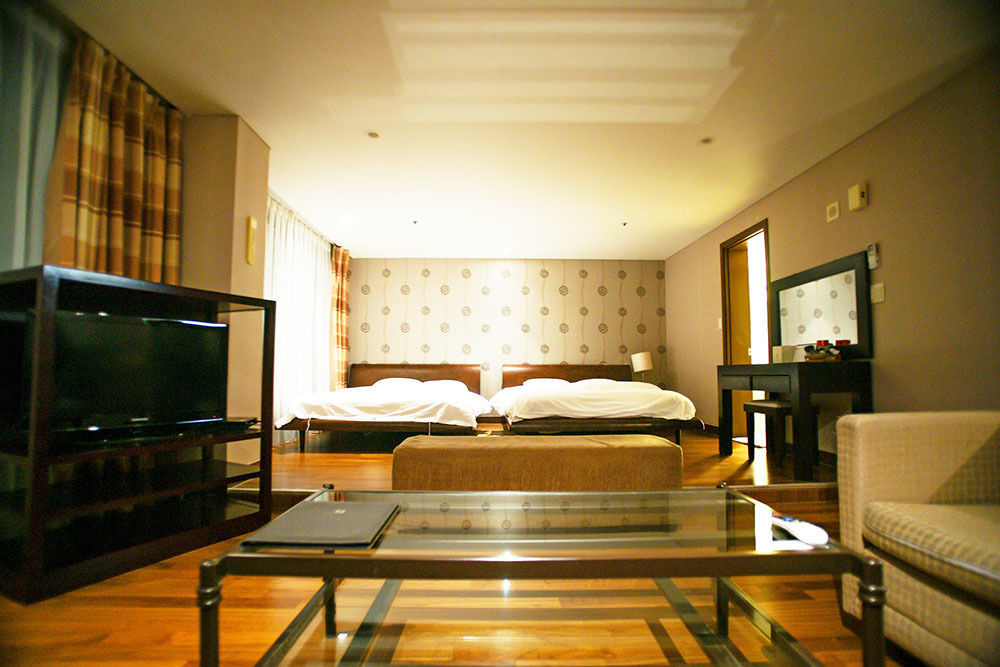 Lake Hills Jeju Resort Seogwipo Ngoại thất bức ảnh