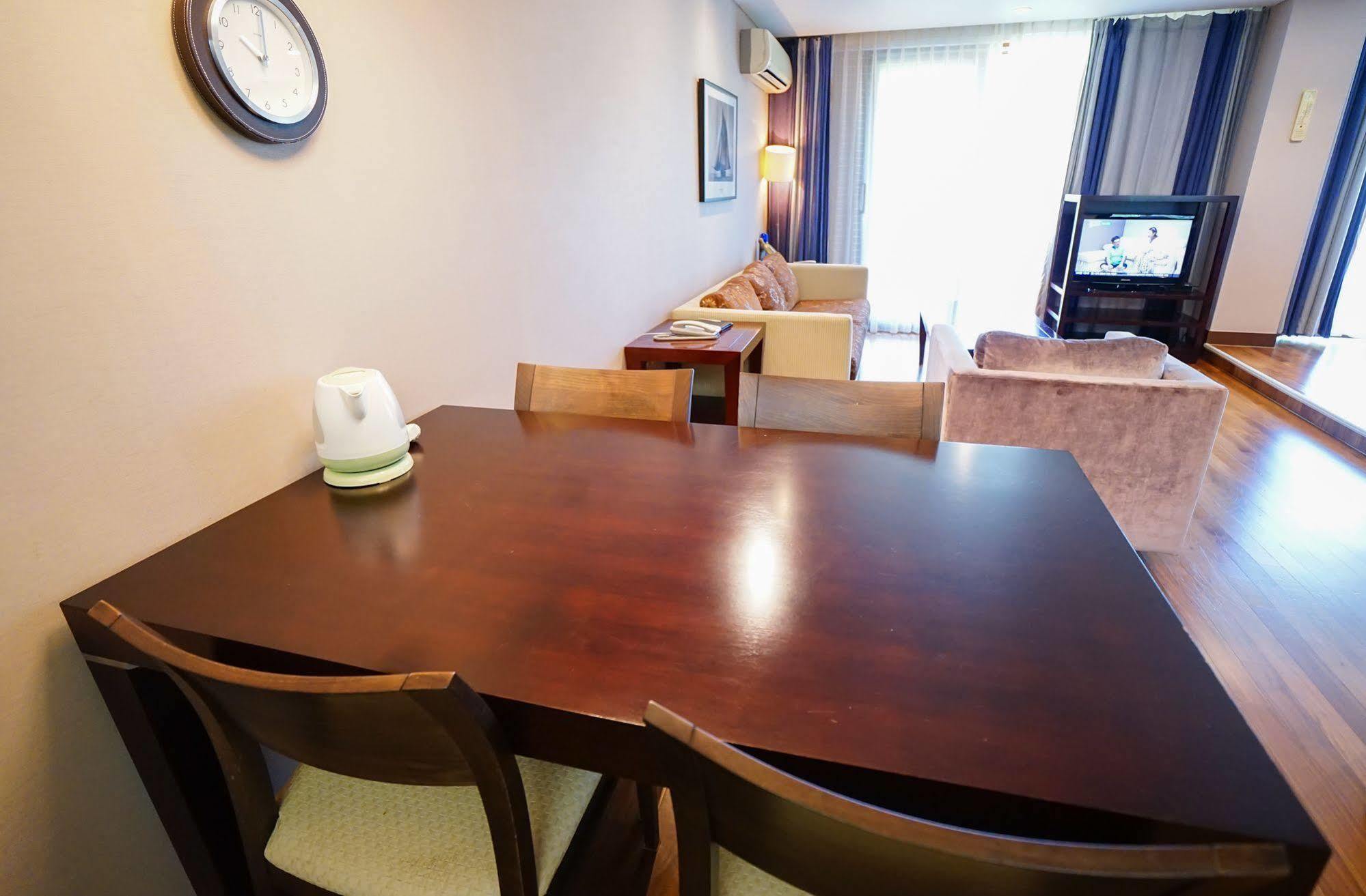 Lake Hills Jeju Resort Seogwipo Ngoại thất bức ảnh