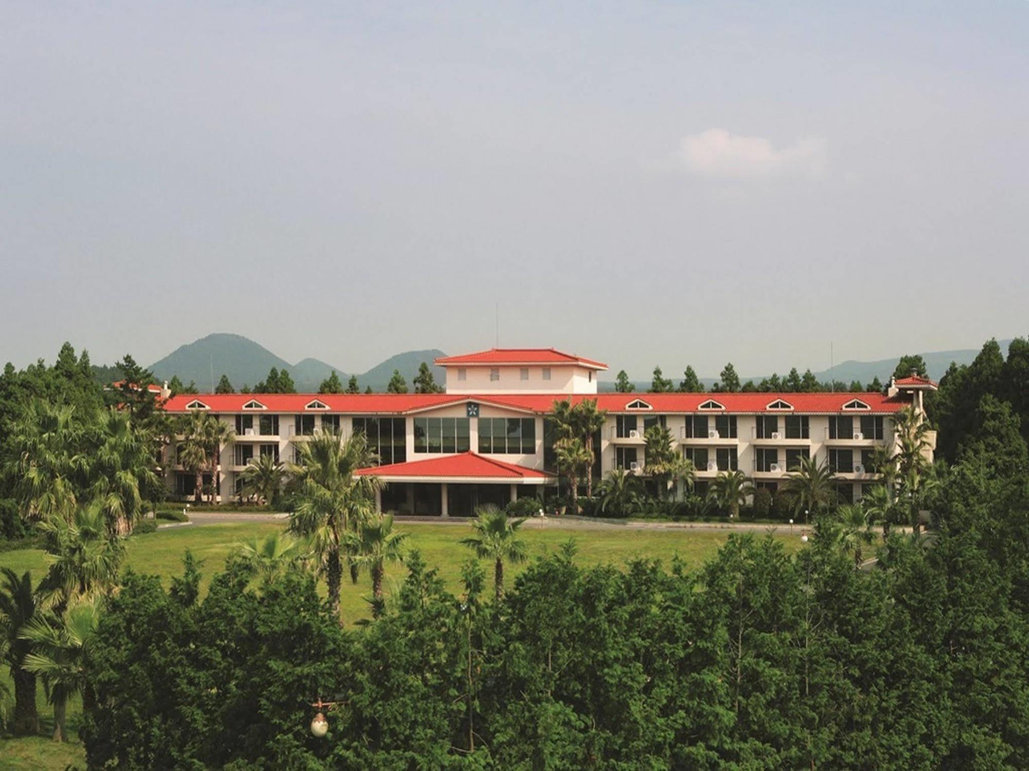 Lake Hills Jeju Resort Seogwipo Ngoại thất bức ảnh