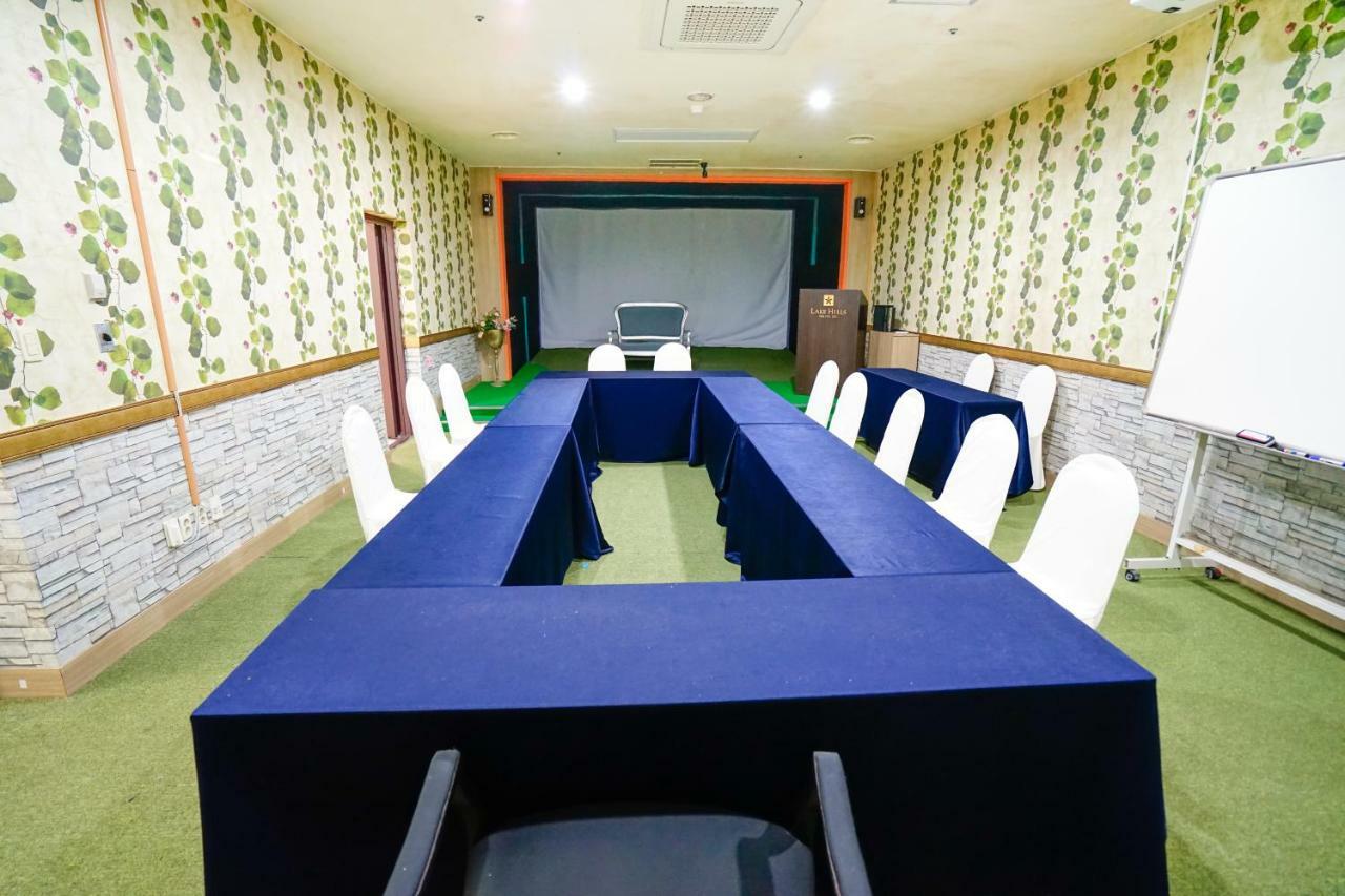 Lake Hills Jeju Resort Seogwipo Ngoại thất bức ảnh