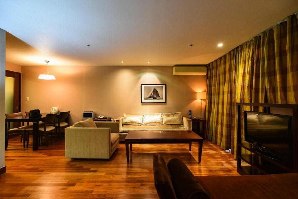 Lake Hills Jeju Resort Seogwipo Ngoại thất bức ảnh