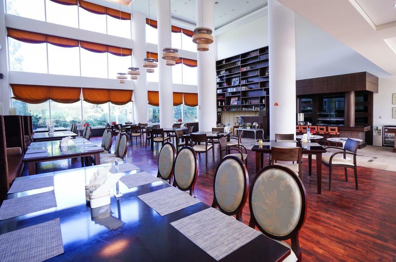 Lake Hills Jeju Resort Seogwipo Ngoại thất bức ảnh